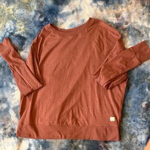 Vuori long sleeve halo crew - small - rust
